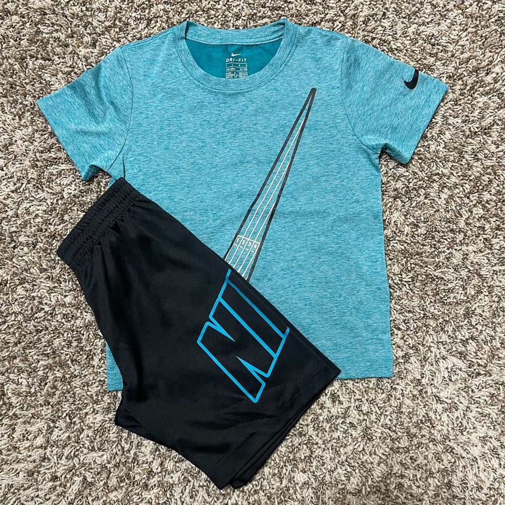 Boys Nike Dri-Fit Set
